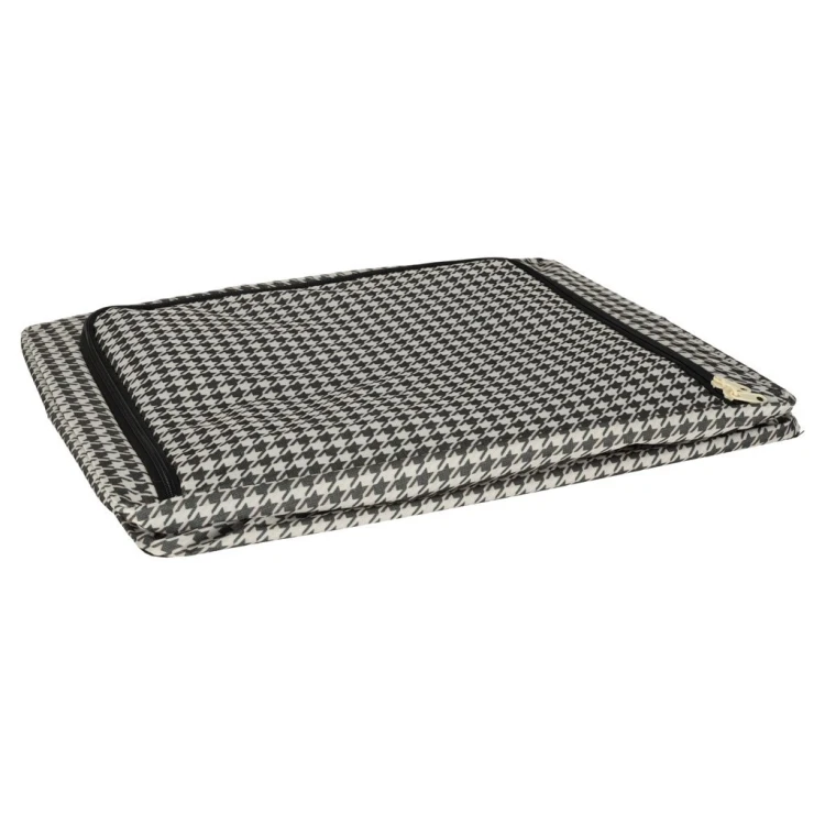d6a9bf87410c37fa930de2f273317912